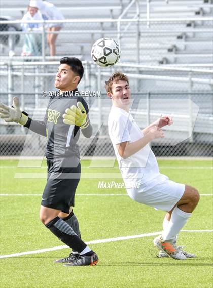 Thumbnail 3 in Derby vs East (KSHSAA 6A Semifinal) photogallery.