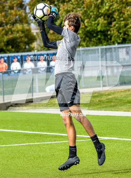 Thumbnail 2 in Derby vs East (KSHSAA 6A Semifinal) photogallery.