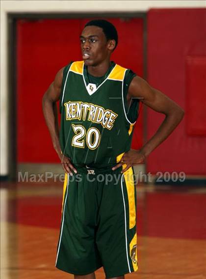 Thumbnail 3 in Bishop Montgomery vs. Kentridge (Sea Hawk Classic) photogallery.