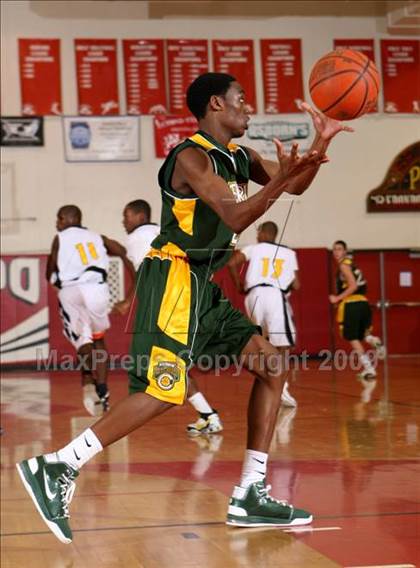 Thumbnail 3 in Bishop Montgomery vs. Kentridge (Sea Hawk Classic) photogallery.