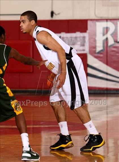 Thumbnail 3 in Bishop Montgomery vs. Kentridge (Sea Hawk Classic) photogallery.