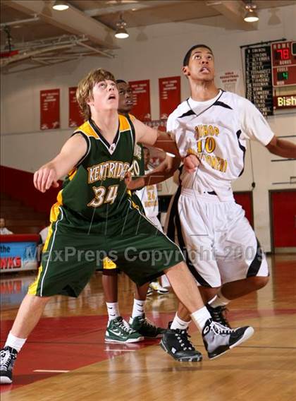 Thumbnail 2 in Bishop Montgomery vs. Kentridge (Sea Hawk Classic) photogallery.