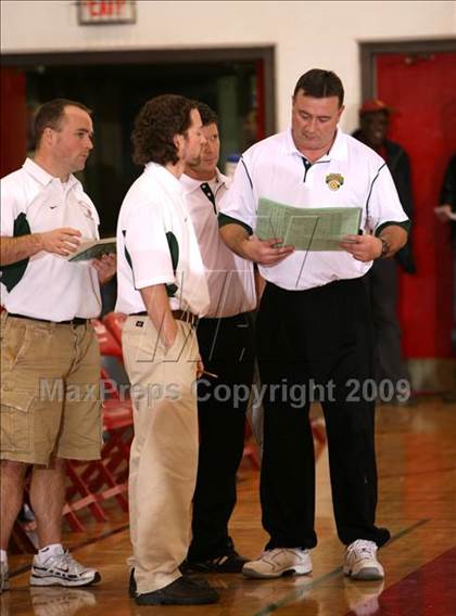 Thumbnail 2 in Bishop Montgomery vs. Kentridge (Sea Hawk Classic) photogallery.