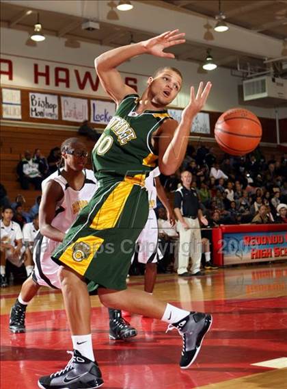 Thumbnail 3 in Bishop Montgomery vs. Kentridge (Sea Hawk Classic) photogallery.