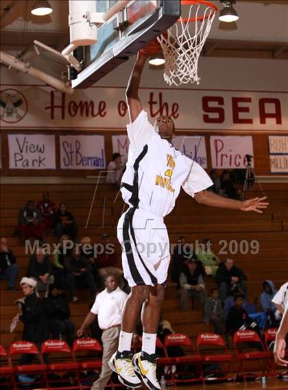 Thumbnail 1 in Bishop Montgomery vs. Kentridge (Sea Hawk Classic) photogallery.