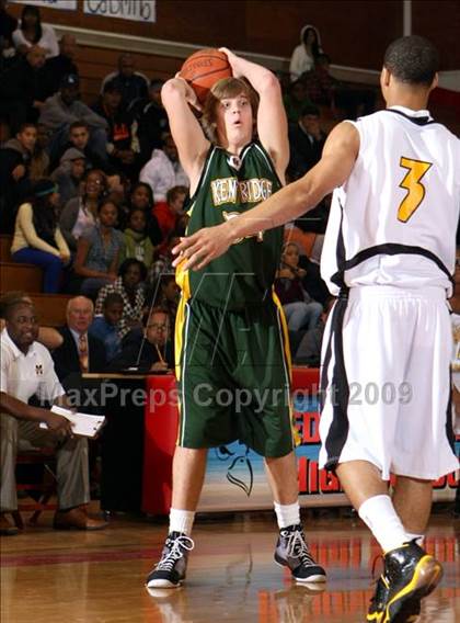 Thumbnail 1 in Bishop Montgomery vs. Kentridge (Sea Hawk Classic) photogallery.