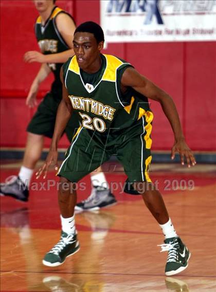 Thumbnail 3 in Bishop Montgomery vs. Kentridge (Sea Hawk Classic) photogallery.