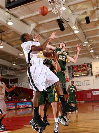 Thumbnail 1 in Bishop Montgomery vs. Kentridge (Sea Hawk Classic) photogallery.