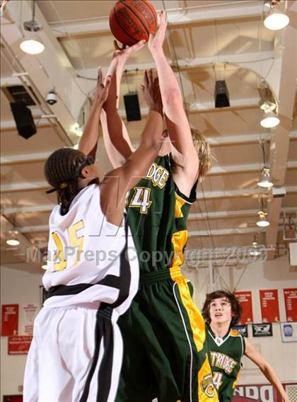 Thumbnail 3 in Bishop Montgomery vs. Kentridge (Sea Hawk Classic) photogallery.