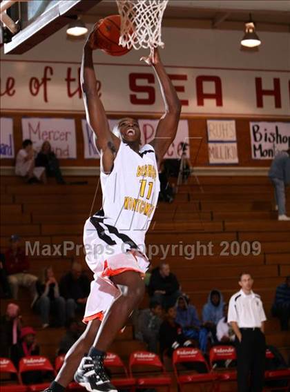 Thumbnail 1 in Bishop Montgomery vs. Kentridge (Sea Hawk Classic) photogallery.
