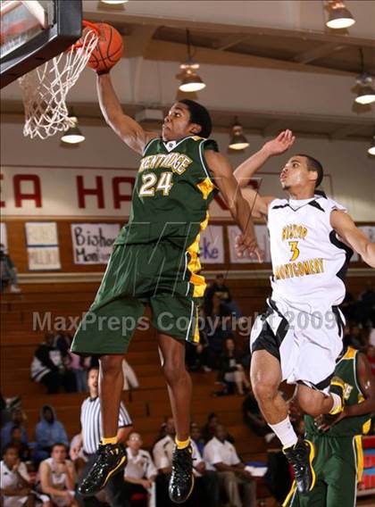 Thumbnail 1 in Bishop Montgomery vs. Kentridge (Sea Hawk Classic) photogallery.