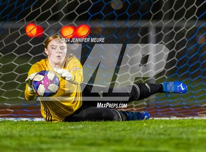 Thumbnail 3 in Moreau Catholic @ Newark Memorial photogallery.
