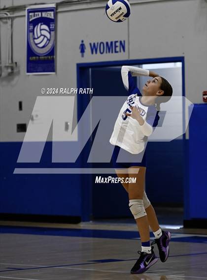 Thumbnail 2 in Orland vs Enterprise (Eileen Mason Invitational) photogallery.