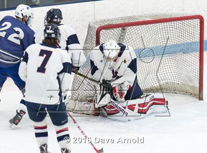 Thumbnail 2 in Stoneham vs Lincoln-Sudbury  (MIAA Division 2 North 1st Round) photogallery.