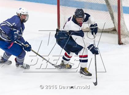 Thumbnail 3 in Stoneham vs Lincoln-Sudbury  (MIAA Division 2 North 1st Round) photogallery.