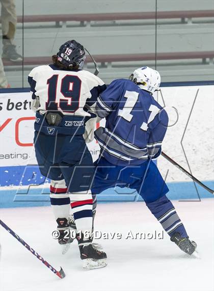 Thumbnail 1 in Stoneham vs Lincoln-Sudbury  (MIAA Division 2 North 1st Round) photogallery.