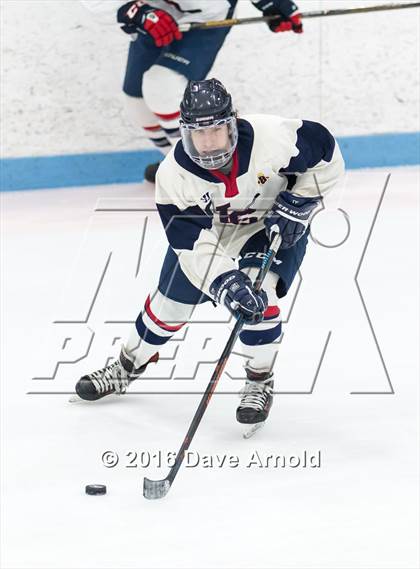 Thumbnail 2 in Stoneham vs Lincoln-Sudbury  (MIAA Division 2 North 1st Round) photogallery.