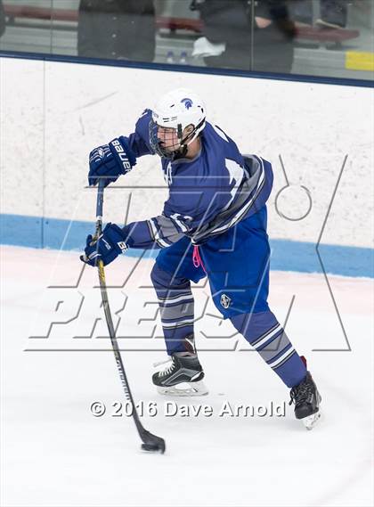 Thumbnail 3 in Stoneham vs Lincoln-Sudbury  (MIAA Division 2 North 1st Round) photogallery.