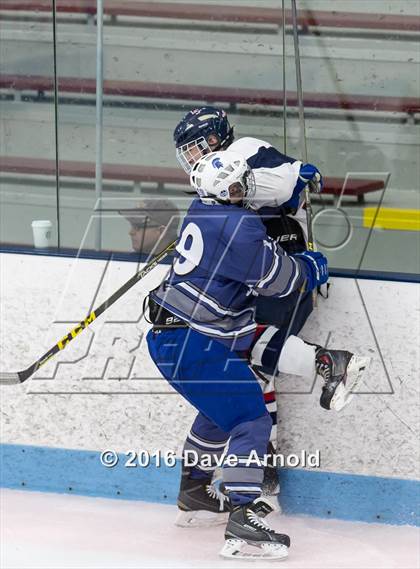 Thumbnail 2 in Stoneham vs Lincoln-Sudbury  (MIAA Division 2 North 1st Round) photogallery.