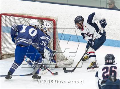 Thumbnail 2 in Stoneham vs Lincoln-Sudbury  (MIAA Division 2 North 1st Round) photogallery.