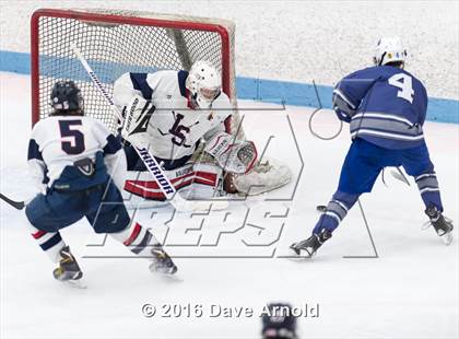 Thumbnail 2 in Stoneham vs Lincoln-Sudbury  (MIAA Division 2 North 1st Round) photogallery.