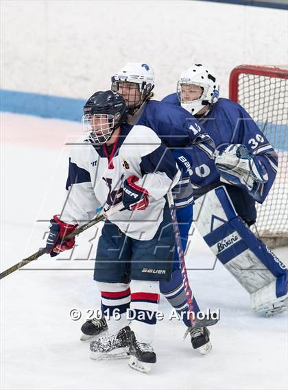 Thumbnail 1 in Stoneham vs Lincoln-Sudbury  (MIAA Division 2 North 1st Round) photogallery.