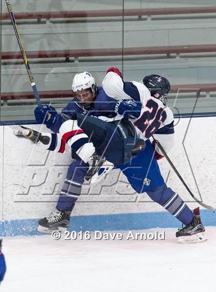 Thumbnail 3 in Stoneham vs Lincoln-Sudbury  (MIAA Division 2 North 1st Round) photogallery.