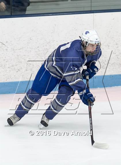 Thumbnail 3 in Stoneham vs Lincoln-Sudbury  (MIAA Division 2 North 1st Round) photogallery.