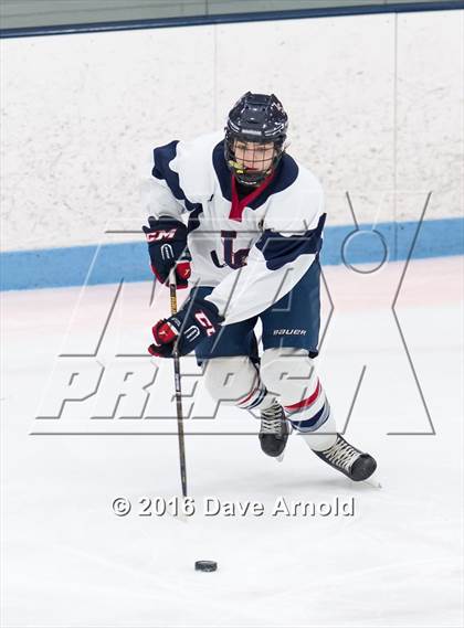 Thumbnail 1 in Stoneham vs Lincoln-Sudbury  (MIAA Division 2 North 1st Round) photogallery.