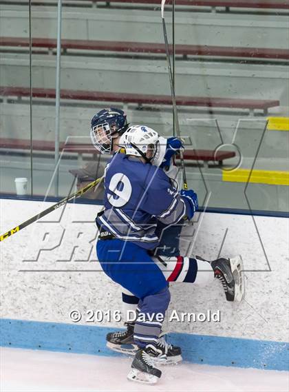 Thumbnail 1 in Stoneham vs Lincoln-Sudbury  (MIAA Division 2 North 1st Round) photogallery.
