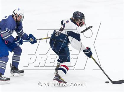 Thumbnail 3 in Stoneham vs Lincoln-Sudbury  (MIAA Division 2 North 1st Round) photogallery.