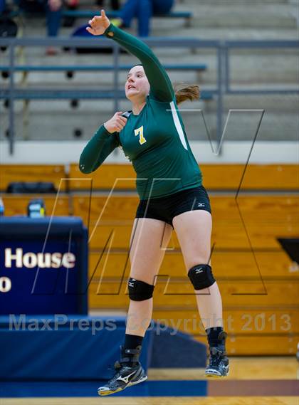Thumbnail 3 in Holmes vs. Taft photogallery.