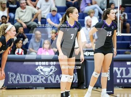Thumbnail 2 in Independence @ Wylie East photogallery.