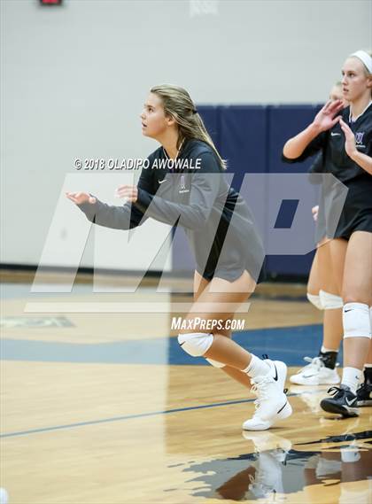 Thumbnail 2 in Independence @ Wylie East photogallery.