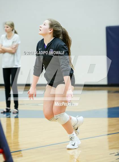 Thumbnail 1 in Independence @ Wylie East photogallery.