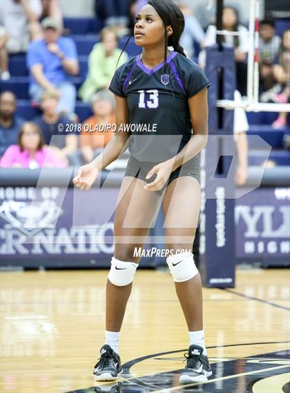 Thumbnail 2 in Independence @ Wylie East photogallery.
