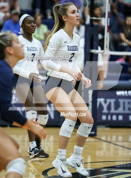 Thumbnail 1 in Independence @ Wylie East photogallery.