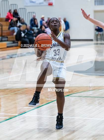 Thumbnail 2 in JV: Indianapolis Scecina Memorial @ Cathedral (City Alliance Tourney quarterfinal) photogallery.