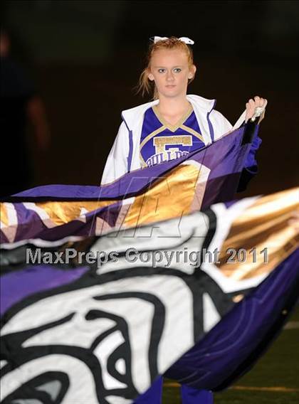 Thumbnail 1 in Eustace vs. Pottsboro (2A Region 2 Bi-District Playoffs) photogallery.