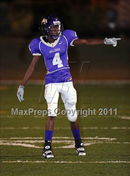Thumbnail 3 in Eustace vs. Pottsboro (2A Region 2 Bi-District Playoffs) photogallery.