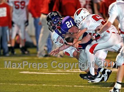 Thumbnail 3 in Eustace vs. Pottsboro (2A Region 2 Bi-District Playoffs) photogallery.