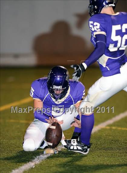 Thumbnail 3 in Eustace vs. Pottsboro (2A Region 2 Bi-District Playoffs) photogallery.