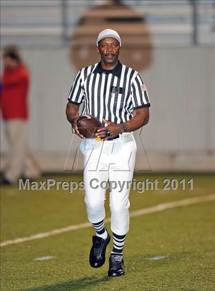 Thumbnail 3 in Eustace vs. Pottsboro (2A Region 2 Bi-District Playoffs) photogallery.