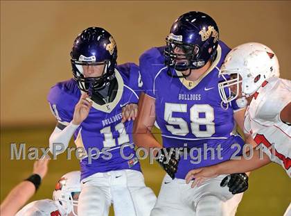 Thumbnail 3 in Eustace vs. Pottsboro (2A Region 2 Bi-District Playoffs) photogallery.