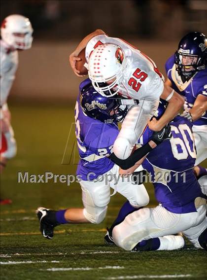 Thumbnail 3 in Eustace vs. Pottsboro (2A Region 2 Bi-District Playoffs) photogallery.