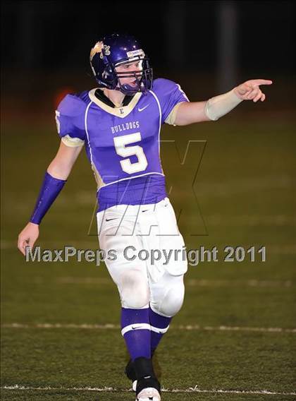 Thumbnail 3 in Eustace vs. Pottsboro (2A Region 2 Bi-District Playoffs) photogallery.