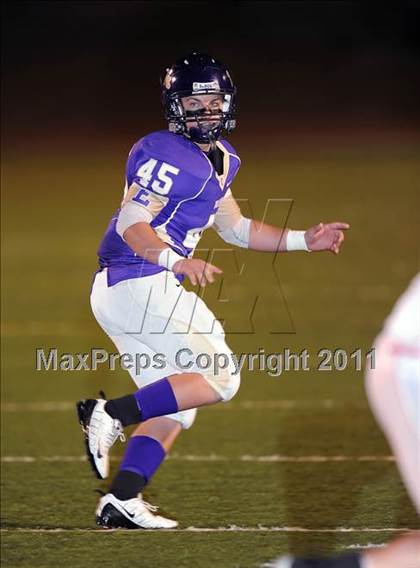 Thumbnail 1 in Eustace vs. Pottsboro (2A Region 2 Bi-District Playoffs) photogallery.