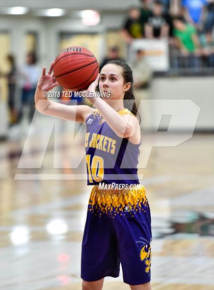 Thumbnail 2 in Wonderview vs. Bay (AAA 1A 2nd Round Playoff) photogallery.