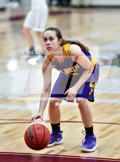 Thumbnail 3 in Wonderview vs. Bay (AAA 1A 2nd Round Playoff) photogallery.