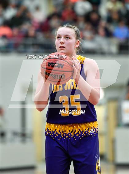 Thumbnail 2 in Wonderview vs. Bay (AAA 1A 2nd Round Playoff) photogallery.